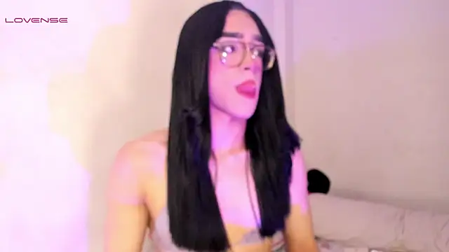 Snapshot of melissa_hot22 chatting on 03.15.25 melissa hot22 online show from 03.15.25