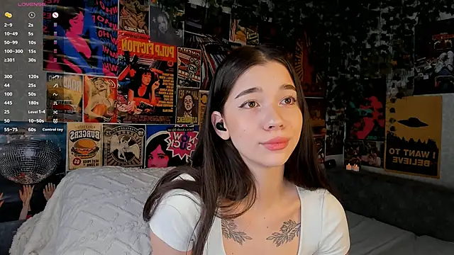 Snapshot of Butterflys1268 chatting on 02.15.25 Butterflys1268 online show from 02.15.25