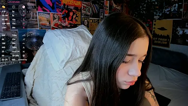 Snapshot of Butterflys1268 chatting on 03.19.25 Butterflys1268 online show from 03.19.25