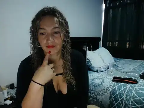 mature tammyjones online show from 01.30.25