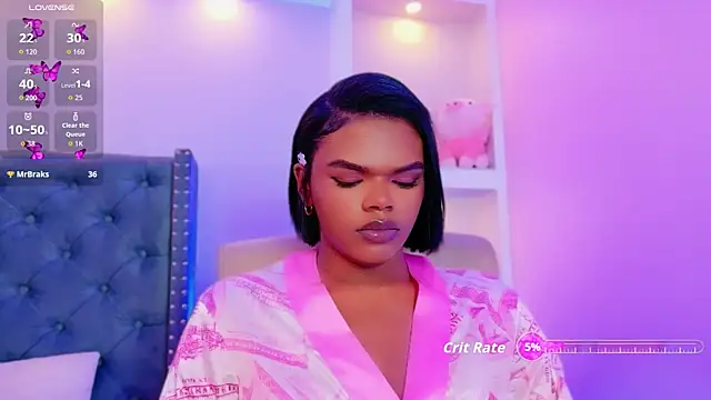 Snapshot of CamiEstrada chatting on 09.18.25 CamiEstrada online show from 09.18.25