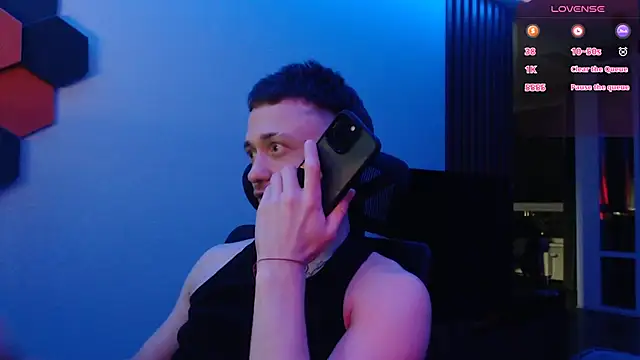 Snapshot of alex_nash chatting on 09.18.25 alex nash online show from 09.18.25