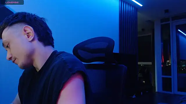 Snapshot of alex_nash chatting on 09.20.25 alex nash online show from 09.20.25