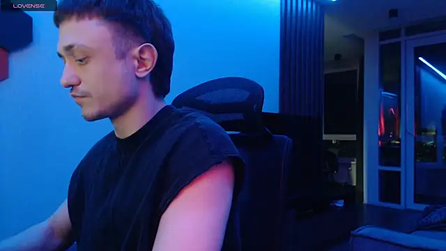 Snapshot of alex_nash chatting on 10.21.25 alex nash online show from 10.21.25