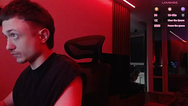 Snapshot of alex_nash chatting on 10.31.25 alex nash online show from 10.31.25