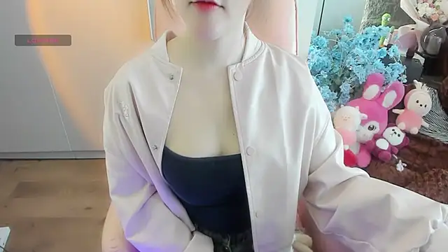 Snapshot of _Dau_ chatting on 12.22.24  Dau  online show from 12.22.24