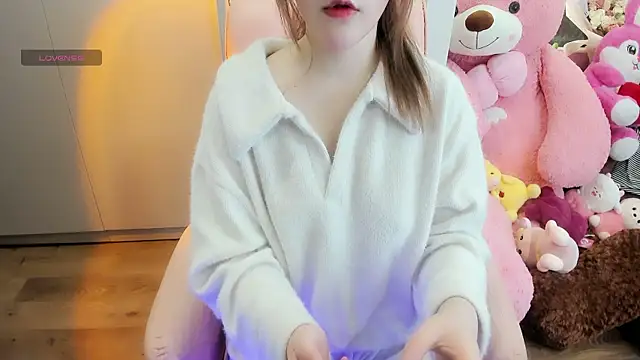 Snapshot of _Dau_ chatting on 12.25.24  Dau  online show from 12.25.24