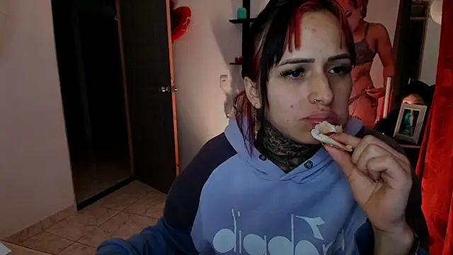 TinnaDawsom online show from 04.14.26