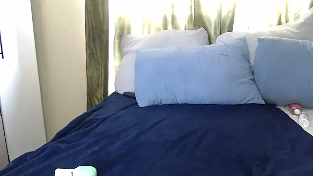 Snapshot of Foxybrownxx1 chatting on 11.20.25 Foxybrownxx1 online show from 11.20.25