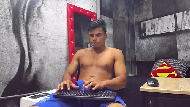 Derek Lustfordx online show from 02.07.25