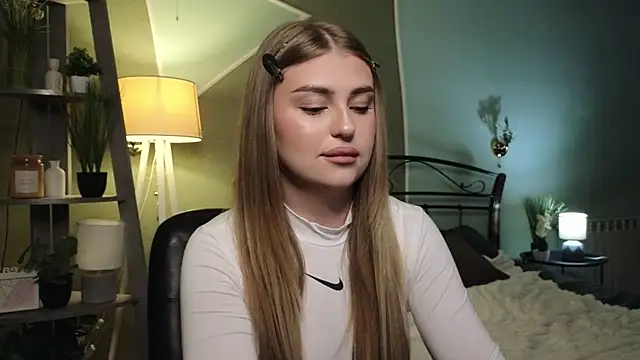 Snapshot of edaachi chatting on 01.27.25 edaachi online show from 01.27.25