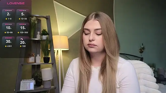 Snapshot of edaachi chatting on 02.20.25 edaachi online show from 02.20.25