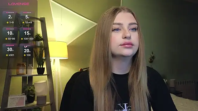 Snapshot of edaachi chatting on 02.23.25 edaachi online show from 02.23.25