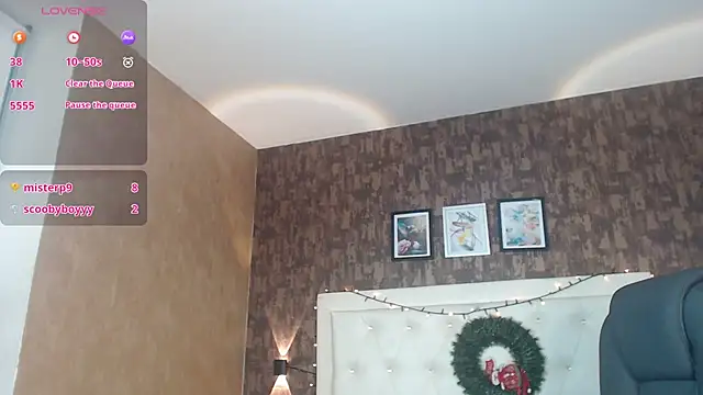 Snapshot of samantha__karolstone chatting on 12.30.24 samantha karolstone online show from 12.30.24