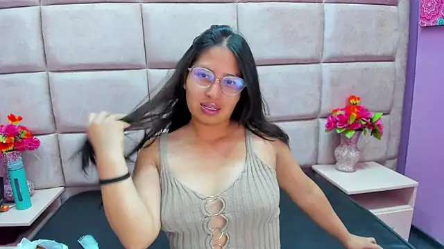 Snapshot of Miaa_Smiith_ chatting on 03.19.25 Miaa Smiith online show from 03.19.25