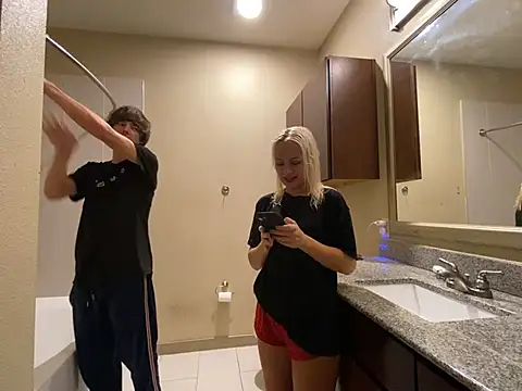 girlfriendmissy online show from 12.24.24