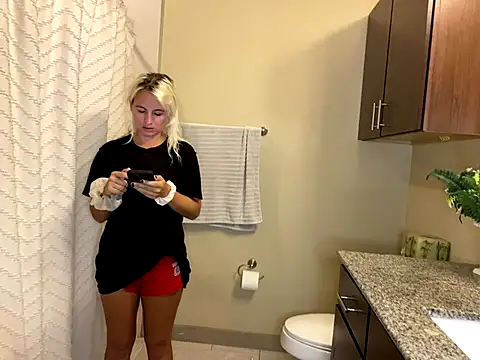 girlfriendmissy online show from 09.14.25