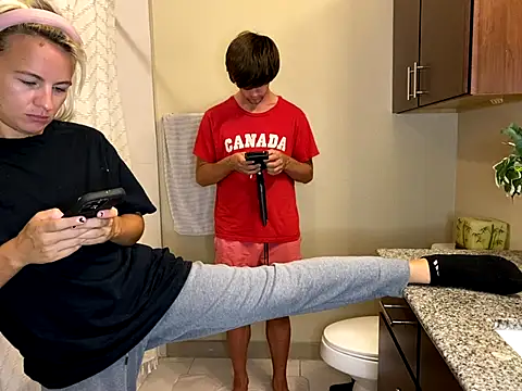 girlfriendmissy online show from 09.24.25