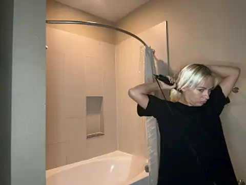 girlfriendmissy online show from 11.10.25