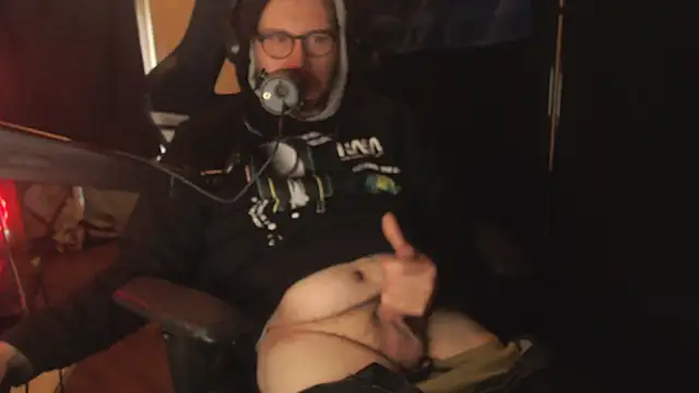 chicostick413 online show from 12.04.25