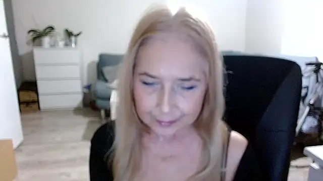 sofia xkiss online show from 12.06.24