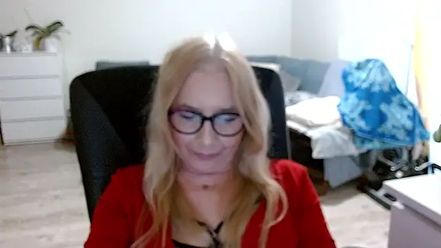 sofia xkiss online show from 12.13.24