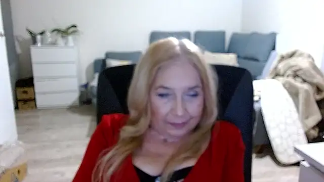 sofia xkiss online show from 12.20.24