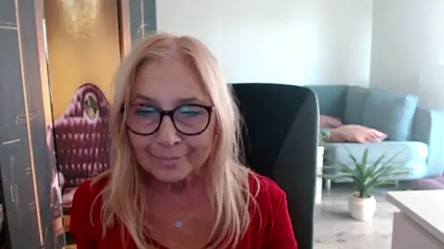 sofia xkiss online show from 10.02.25