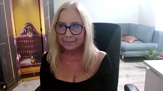 sofia xkiss online show from 10.06.25