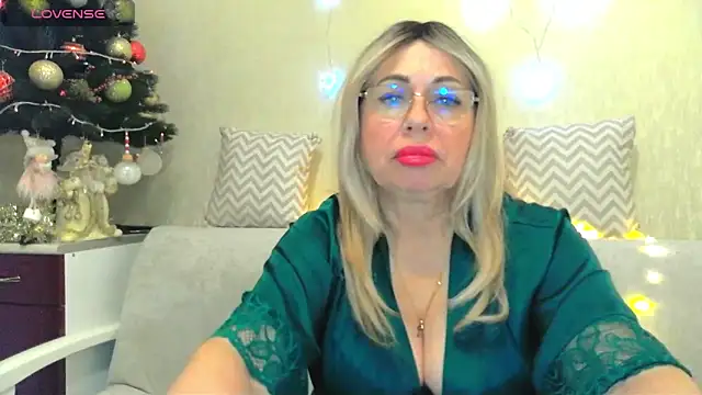 SusieNoreen online show from 01.11.25