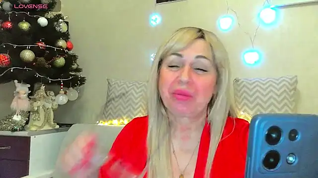 SusieNoreen online show from 01.15.25