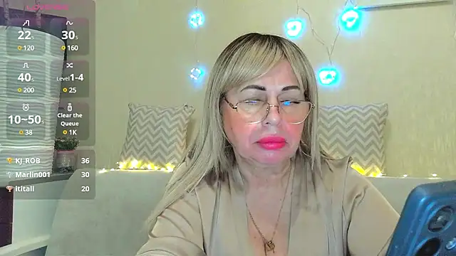 SusieNoreen online show from 01.21.25