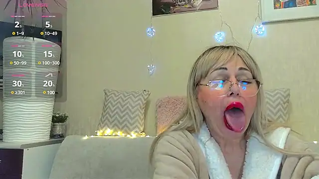 SusieNoreen online show from 01.22.25
