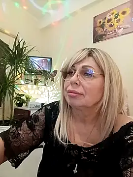SusieNoreen online show from 02.28.25