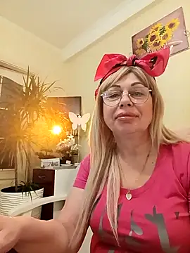SusieNoreen online show from 03.19.25