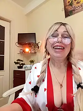 SusieNoreen online show from 10.08.25