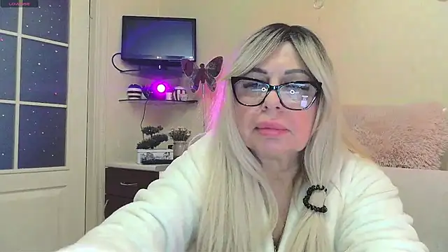 SusieNoreen online show from 10.29.25