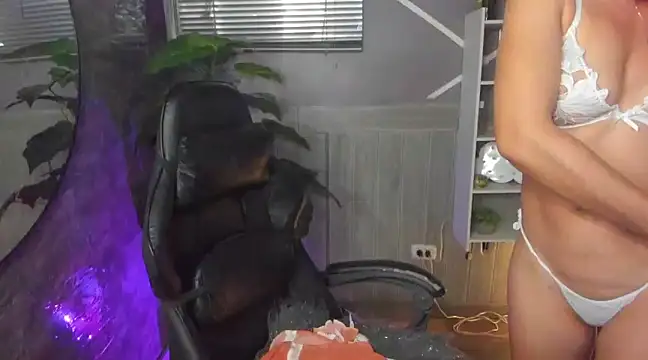 SofiaGomez420 online show from 01.22.25