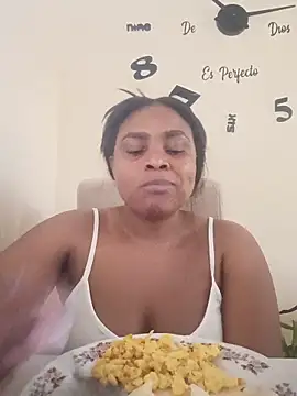 Snapshot of NicolVilla chatting on 05.16.26 NicolVilla online show from 05.16.26