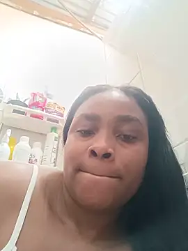 Snapshot of NicolVilla chatting on 05.19.26 NicolVilla online show from 05.19.26