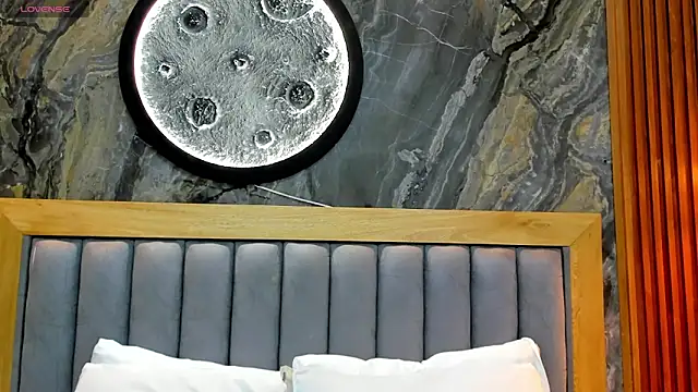 BellaPeers  online show from 04.14.26