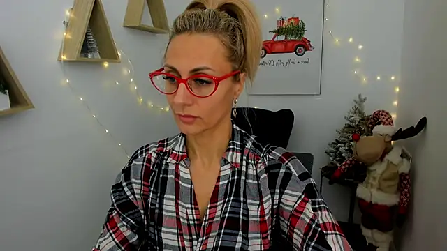 MuseOfStage online show from 12.15.25