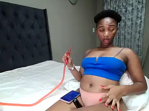 Snapshot of Shria107 chatting on 01.08.25 Shria107 online show from 01.08.25