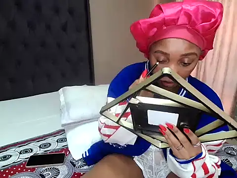 Snapshot of Shria107 chatting on 01.16.25 Shria107 online show from 01.16.25