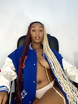 Snapshot of Shria107 chatting on 02.26.25 Shria107 online show from 02.26.25