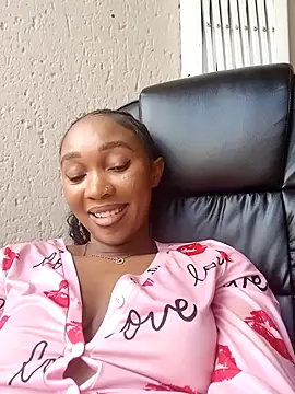 Snapshot of Shria107 chatting on 03.09.25 Shria107 online show from 03.09.25