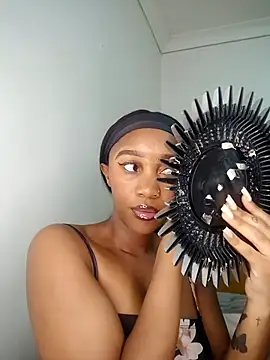 Snapshot of Shria107 chatting on 09.22.25 Shria107 online show from 09.22.25