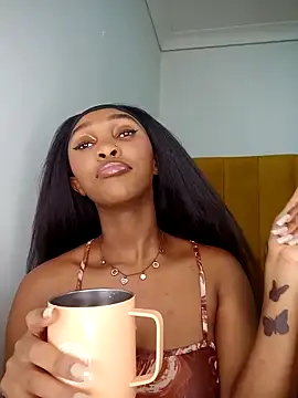 Snapshot of Shria107 chatting on 09.24.25 Shria107 online show from 09.24.25