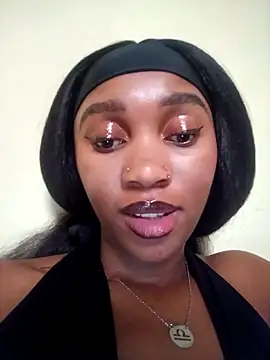 Snapshot of Shria107 chatting on 10.25.25 Shria107 online show from 10.25.25