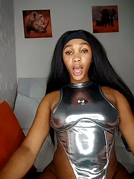 Shria107 online show from 12.16.25